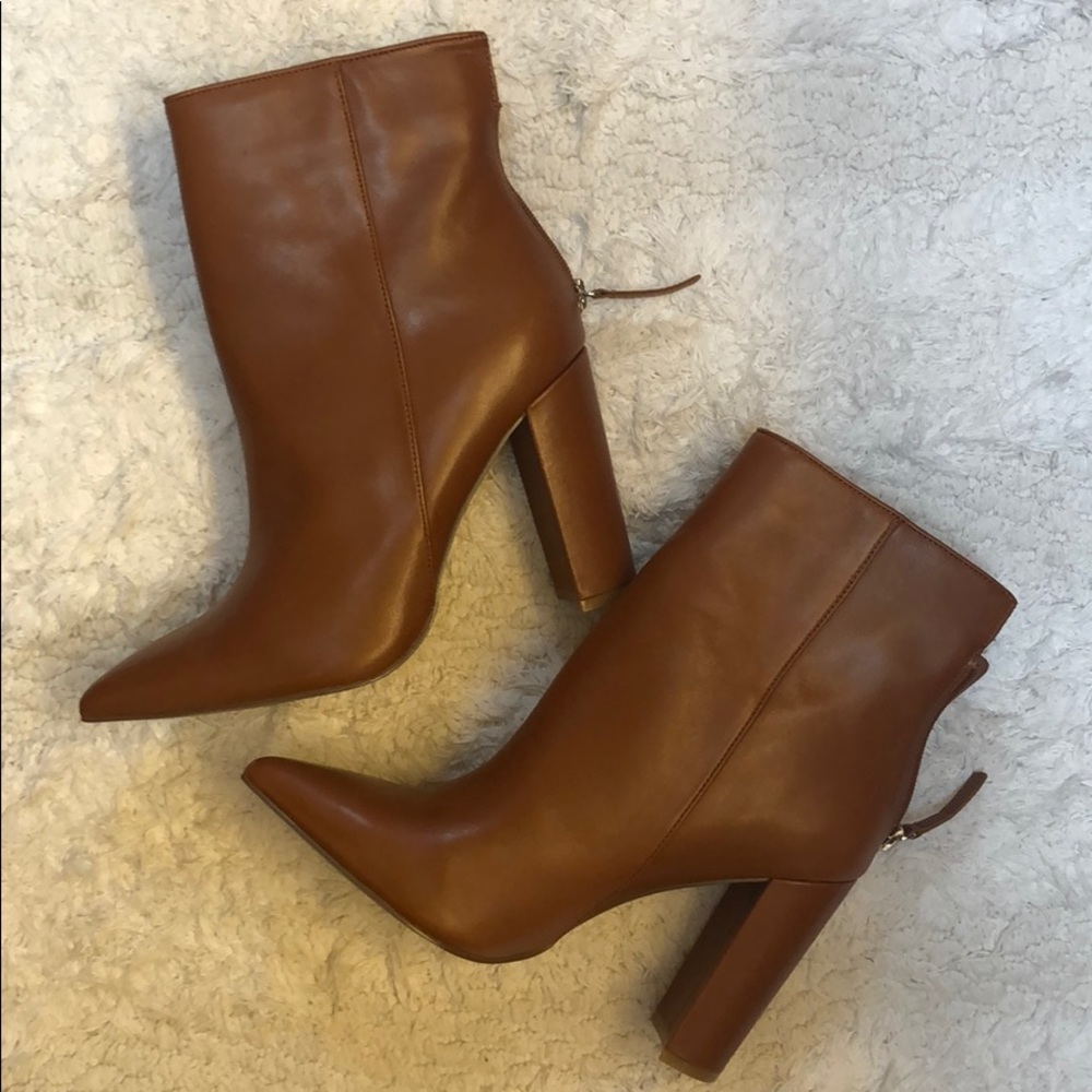 Steve Madden Trista Bootie 9.5